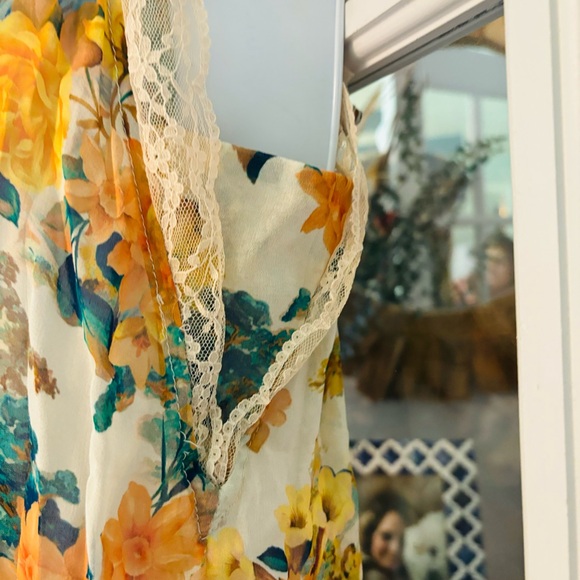 By Anthropologie Sleeveless Trailing Ruffle Blouse S NWT - Picture 11 of 16